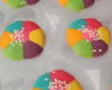 Foto langkah ke 7 dari resep Lidah Kucing Rainbow Bunga.