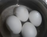 A picture of step 1 of Egg biryani.