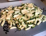 Une image de l'étape 5 de Gratin de céleri branche et courgettes à la crème et grana padano.