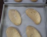 Foto langkah ke 10 dari resep Cheddar & Paprika Soft Sourdough Bread.