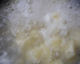 Foto del paso 1 de la receta: Bombas de papa con salchicha y queso