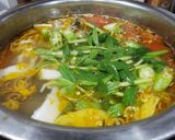 Hình bước làm 3 của món Lẩu cá tầm măng chua