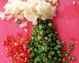 Foto langkah ke 3 dari resep Edamame Tumis Lada Garam - Spicy Garlic Fry Edamame.