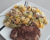 Foto del paso 2 de la receta: Pasta con Solomillo y Salsa de Queso