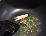 Foto langkah ke 3 dari resep Ikan tongkol suwir pedas.