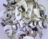 Foto langkah ke 4 dari resep Sayur Tumisan Sawi Hijau Jamur Merang.. By:Erni Hartanti.Amd:-).