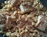 Foto del paso 3 de la receta: Tarta de manzana con crumble
