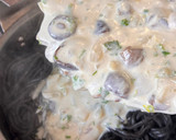Foto del paso 4 de la receta: Pasta cremosa de tinta de calamar y setas