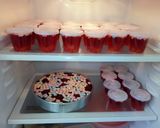 Foto del paso 4 de la receta: Gelatina con frutas y marshmallow
