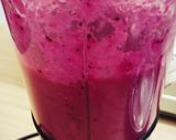 A picture of step 3 of Walnut & Creamy Dragon Fruit Smoothie.
