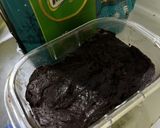 Gambar langkah 3 resipi Kek Chocolate Moist 2-Minit guna Microwave.