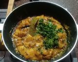 A picture of step 6 of Khatti meethi Aam aloo ki sabji.