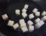 A picture of step 1 of Paneer and Chickpea Salad.