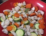 Foto del paso 3 de la receta: Pollo con calabazas y zanahorias