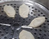 A picture of step 6 of Chicken momos.