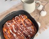 Une image de l'étape 8 de Cinnamon roll air fryer.