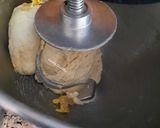 Foto del passaggio 7 della ricetta Treccia di Pasqua