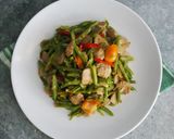 Foto langkah ke 5 dari resep Tumis Buncis Bakso.