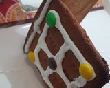 A picture of step 13 of Gingerbread House.