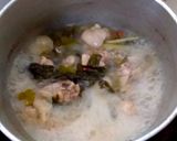 รูปขั้นตอนการทำที่ 4 ของ ไก่ต้มใบกระเจี๊ยบ