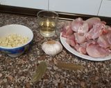 Foto del paso 1 de la receta: Pollo al ajillo
