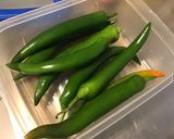 Une image de l'étape 3 de Piments verts à l'ail mariné et vinaigre de cidre.