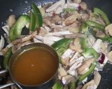 Foto langkah ke 5 dari resep Chicken Stroganoff Pasta.