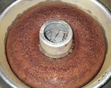 Foto langkah ke 3 dari resep Bolu karamel sarang semut ekonomis.