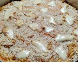 Foto del passaggio 6 della ricetta Pasta al forno con besciamella alla zucca, salsiccia e funghi