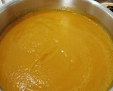 Foto del paso 3 de la receta: Crema de calabaza, zanahorias y queso manchego