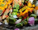 A picture of step 3 of Okra Do pyaza.