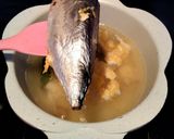 Foto langkah ke 4 dari resep Bubur Ikan Kembung (MPASI Bayi 8 Bln +).