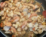 Foto del paso 2 de la receta: Paella mixta fácil
