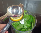 Foto del paso 4 de la receta: ZUCCHINI SPAGHETTI CON PESTO DE AGUACATE 🥑 🇮🇹 / Keto/Lowcarb/