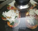 हार्ट शेप पिज़्ज़ा होम मेड बेस से(Heart shape pizza home made base se recipe in Hindi) रेसिपी चरण 7 फोटो