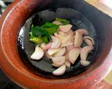 A picture of step 2 of Thakkali Curry.
