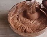A picture of step 7 of Mint chocolate cake #dessert #teamAlpha #luhyadishes.