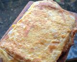Foto langkah ke 6 dari resep Bekal anak sekolah (Toast isi telur ceplok).