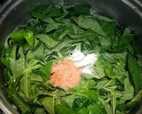 Foto langkah ke 1 dari resep Tumis Daun Singkong.