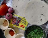 મસાલા પાપડ (Masala papad Recipe in Gujarati) રેસીપી સ્ટેપ1ફોટો