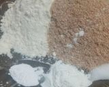 عکس مرحله 2 از دستور بیسکوییت ساقه طلایی