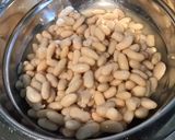 Une image de l'étape 6 de Haricots bicolores au chorizo,lard et poivrons grillés.