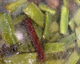 A picture of step 5 of Lebanese green beans stew.