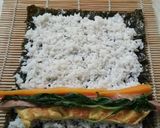 Foto langkah ke 4 dari resep Kimbap lidah indo.