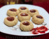 A picture of step 6 of Raspberry cave cookies.