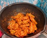 รูปขั้นตอนการทำที่ 2 ของ ปีกไก่คั่วพริกแกง🐔🌶