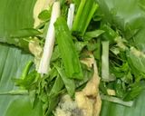 Foto langkah ke 8 dari resep Pepes ikan mas bungkus daun.