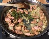 Une image de l'étape 7 de Araignée de porc marinée thym,citron et poivre vert frais & sautée tomates et oignon.