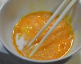 蝦仁蛋炒飯。不用隔夜飯也能粒粒分明!的食譜步驟2照片