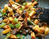 Foto langkah ke 4 dari resep Sambal Goreng Hati Campoer.
